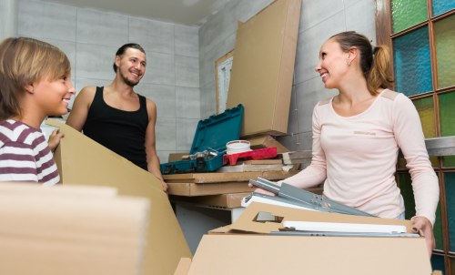 Moving boxes and packing materials for Battersea homes and flats