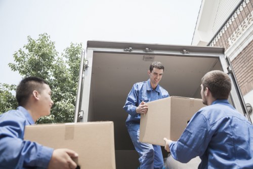 Professional moving help for Battersea homes and businesses