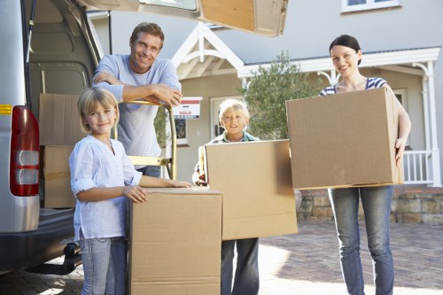 Fast and reliable removals support for a short notice move in Battersea